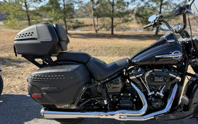 2020 Harley-Davidson® FLHCS Heritage Classic 114