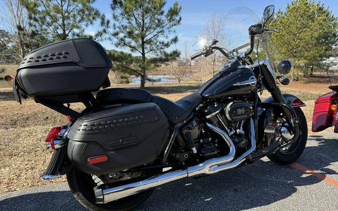 2020 Harley-Davidson® FLHCS Heritage Classic 114