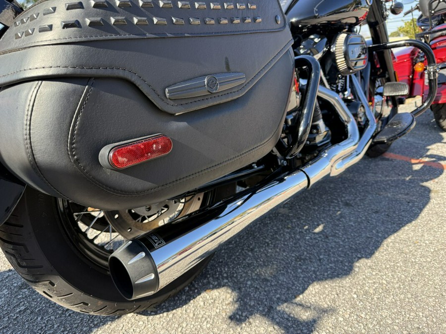 2020 Harley-Davidson® FLHCS Heritage Classic 114