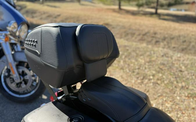 2020 Harley-Davidson® FLHCS Heritage Classic 114
