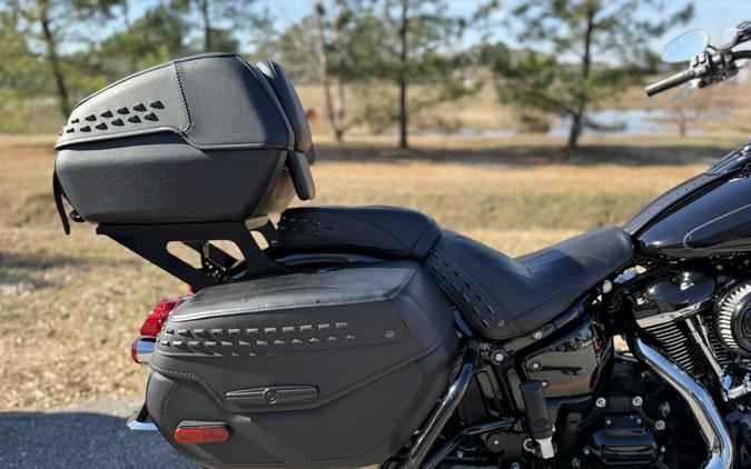 2020 Harley-Davidson® FLHCS Heritage Classic 114