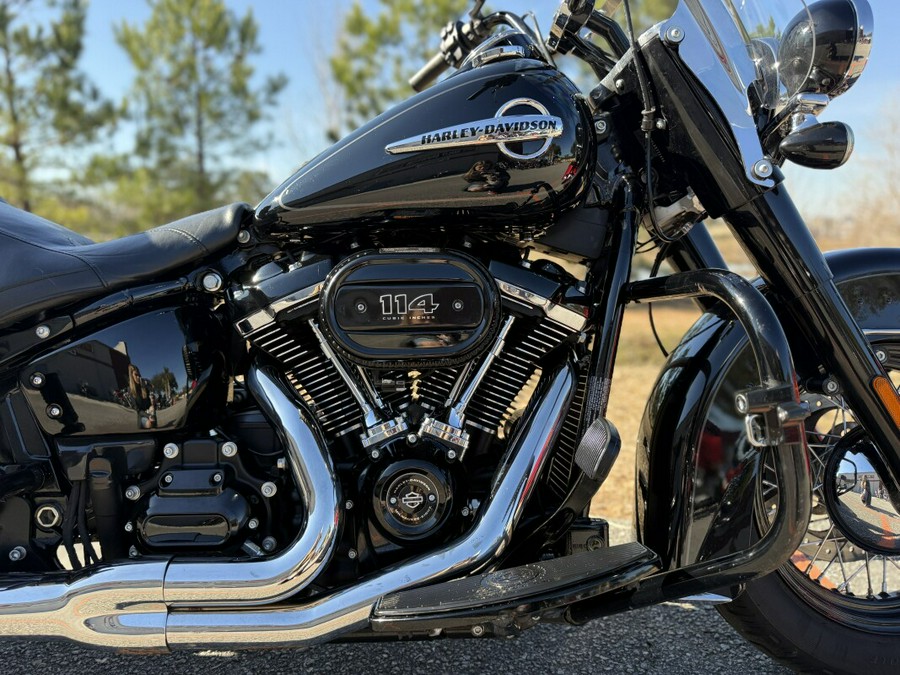 2020 Harley-Davidson® FLHCS Heritage Classic 114