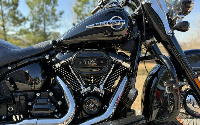 2020 Harley-Davidson® FLHCS Heritage Classic 114
