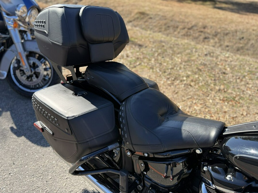 2020 Harley-Davidson® FLHCS Heritage Classic 114