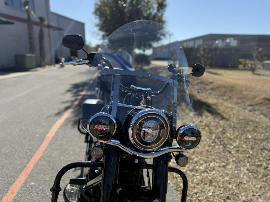 2020 Harley-Davidson® FLHCS Heritage Classic 114