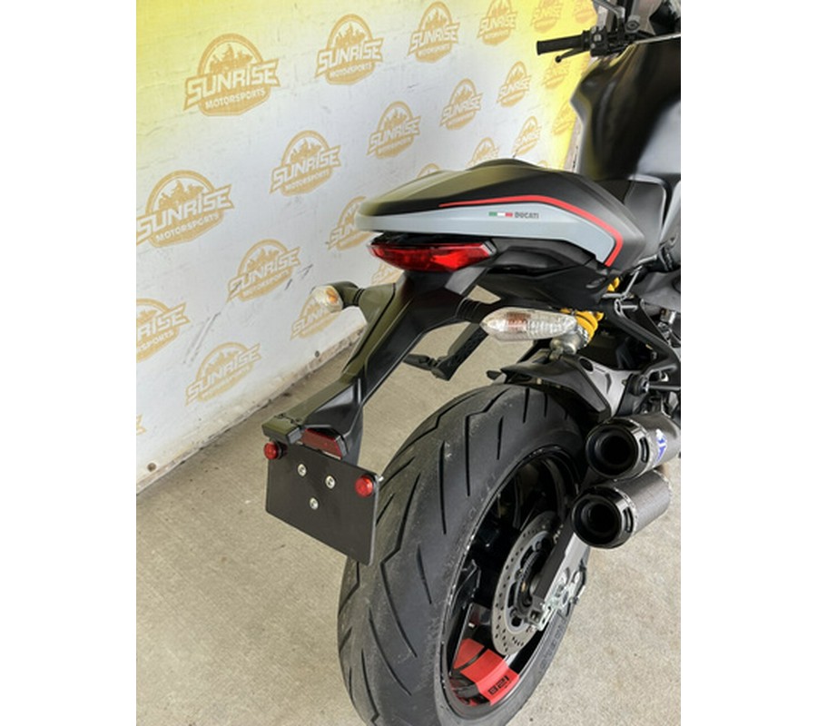 2020 Ducati Monster 821 Stealth