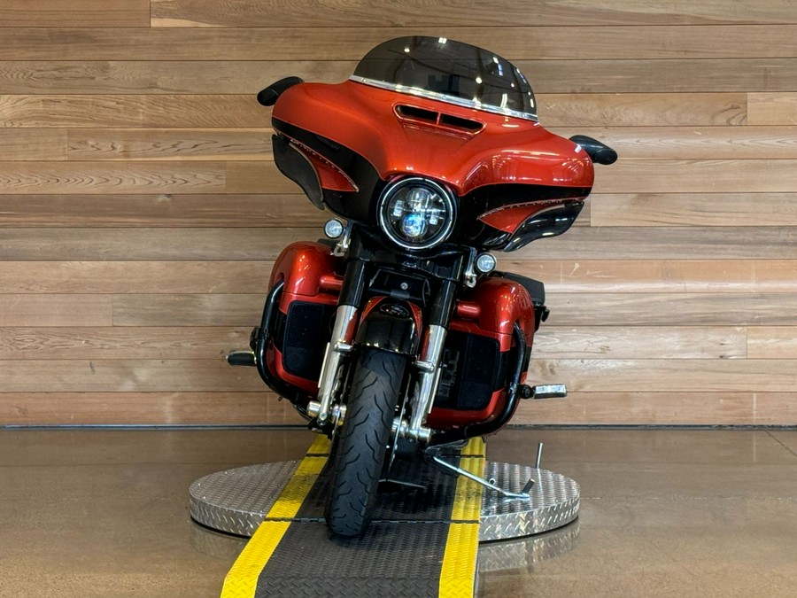 2017 Harley-Davidson CVO™ Street Glide®