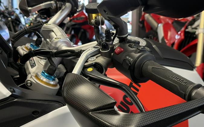 2025 Ducati Multistrada V4 RS