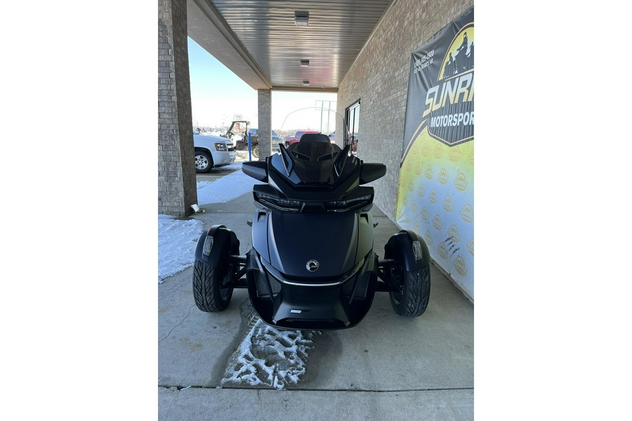 2022 Can-Am Spyder RT