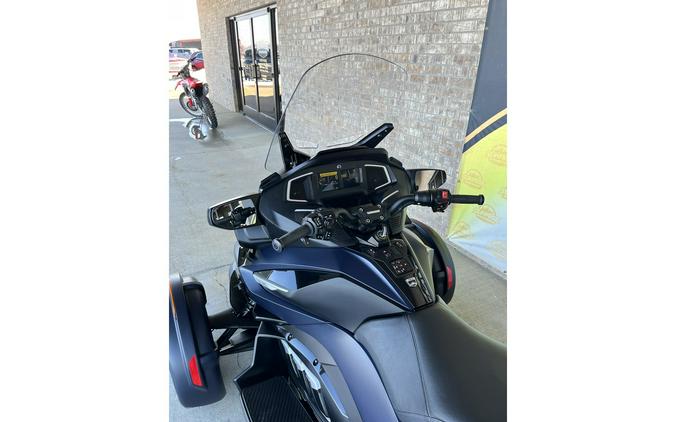 2022 Can-Am Spyder RT