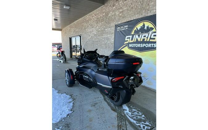 2022 Can-Am Spyder RT