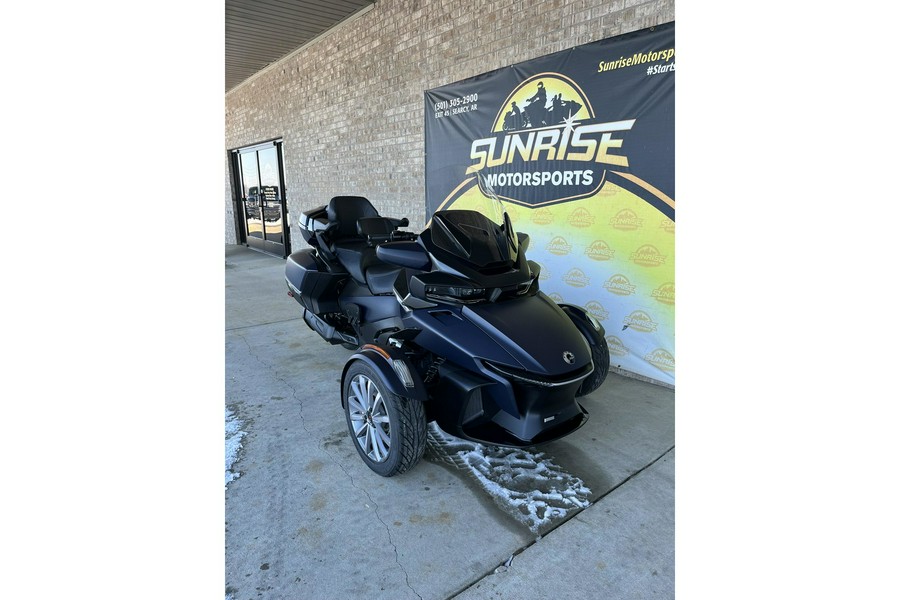 2022 Can-Am Spyder RT