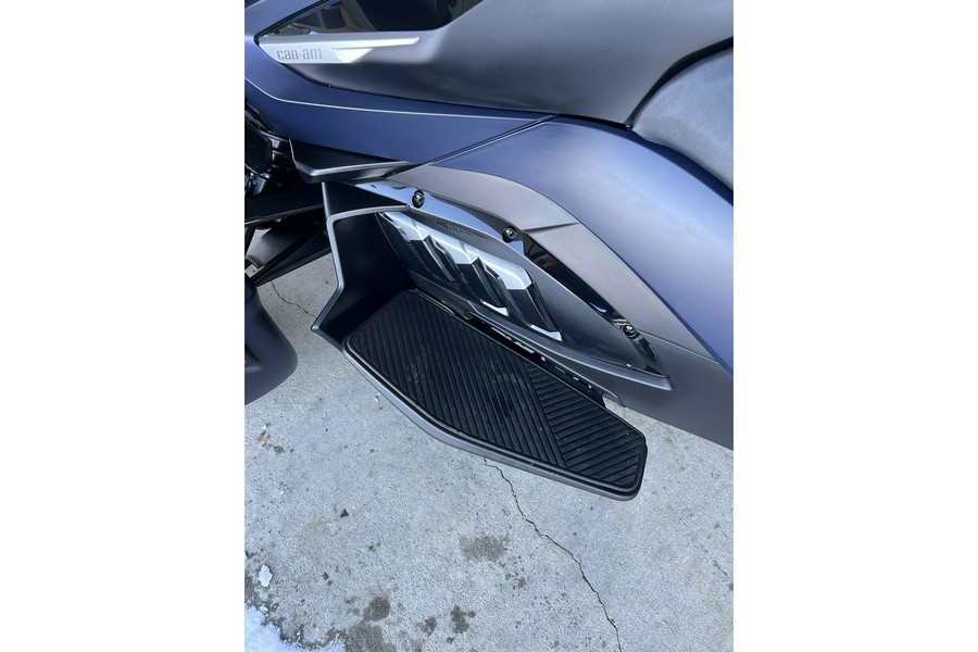 2022 Can-Am Spyder RT