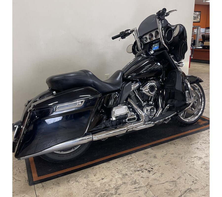 2019 Harley-Davidson Electra Glide Ultra Classic Vivid Black FLHTCU