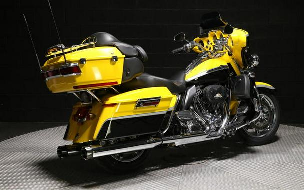 2012 Harley-Davidson® FLHTCUSE7 - CVO™ Ultra Classic® Electra Glide®