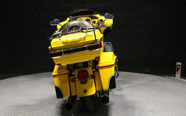 2012 Harley-Davidson® FLHTCUSE7 - CVO™ Ultra Classic® Electra Glide®