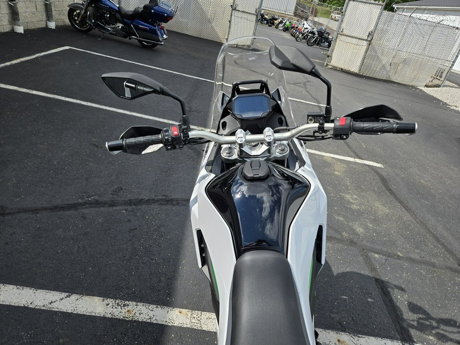 2026 Kawasaki KLE®500 SE ABS