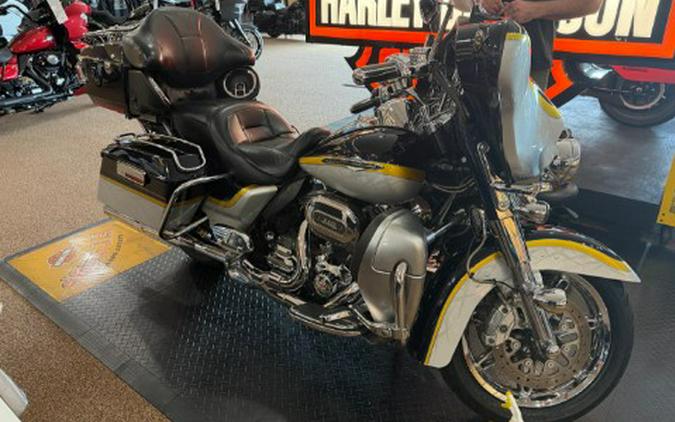 2012 Harley-Davidson CVO™ Ultra Classic® Electra Glide®