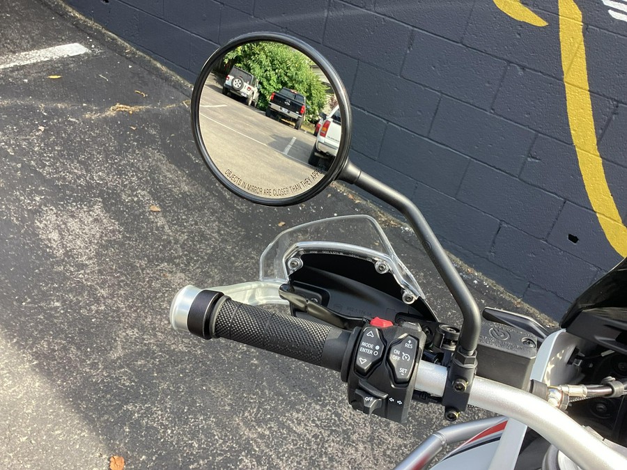 2025 Ducati DESERT X