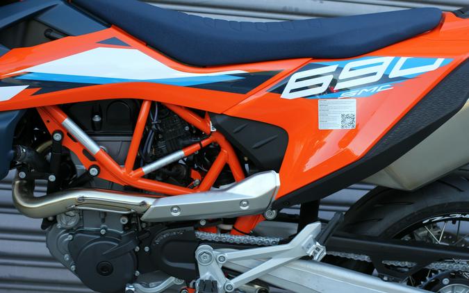 2023 KTM 690 SMC R