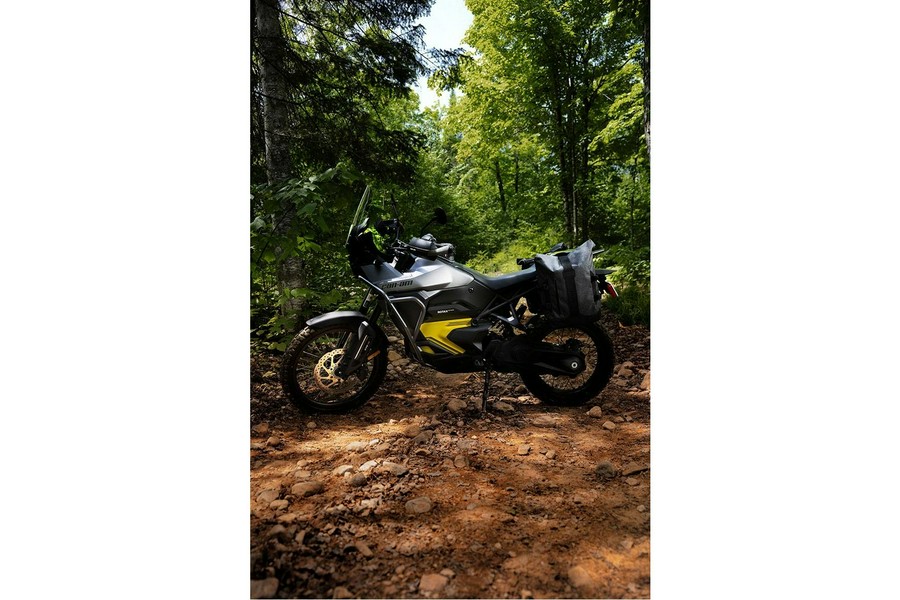 2025 Can-Am Origin® Base