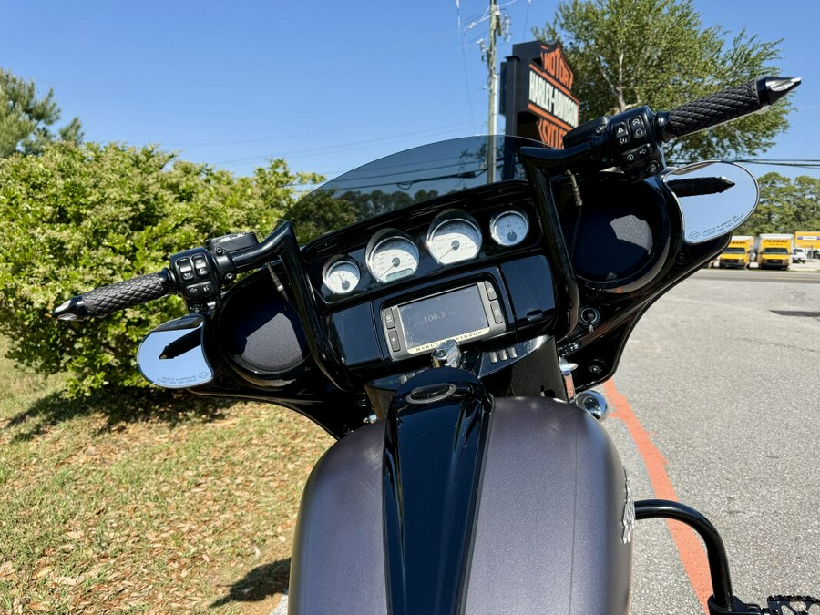 2016 Harley-Davidson® Street Glide® Special FLHXS