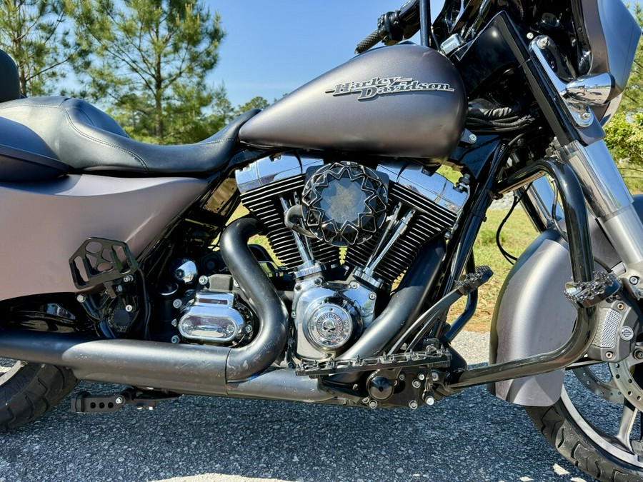 2016 Harley-Davidson® Street Glide® Special FLHXS