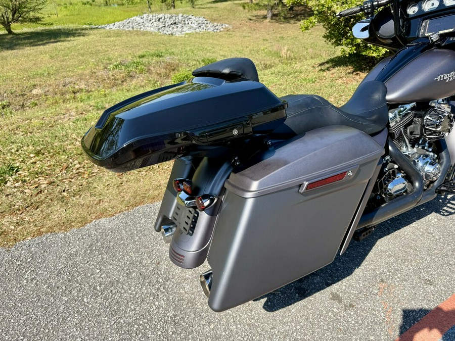 2016 Harley-Davidson® Street Glide® Special FLHXS