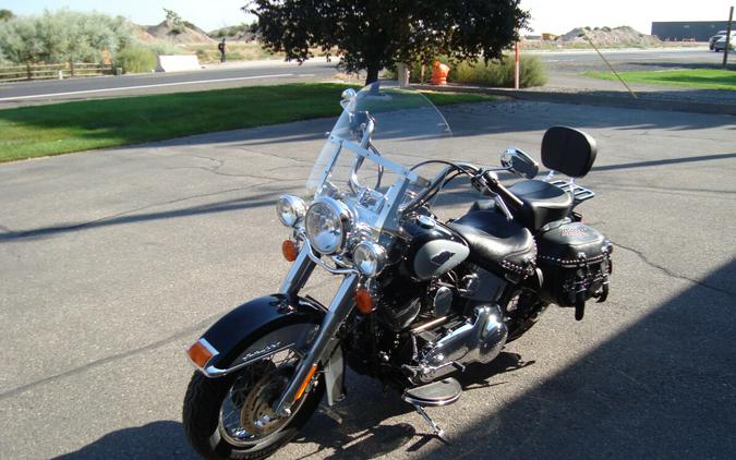 2013 Harley-Davidson Heritage Softail Classic Midnight Blue/Barracuda Silver