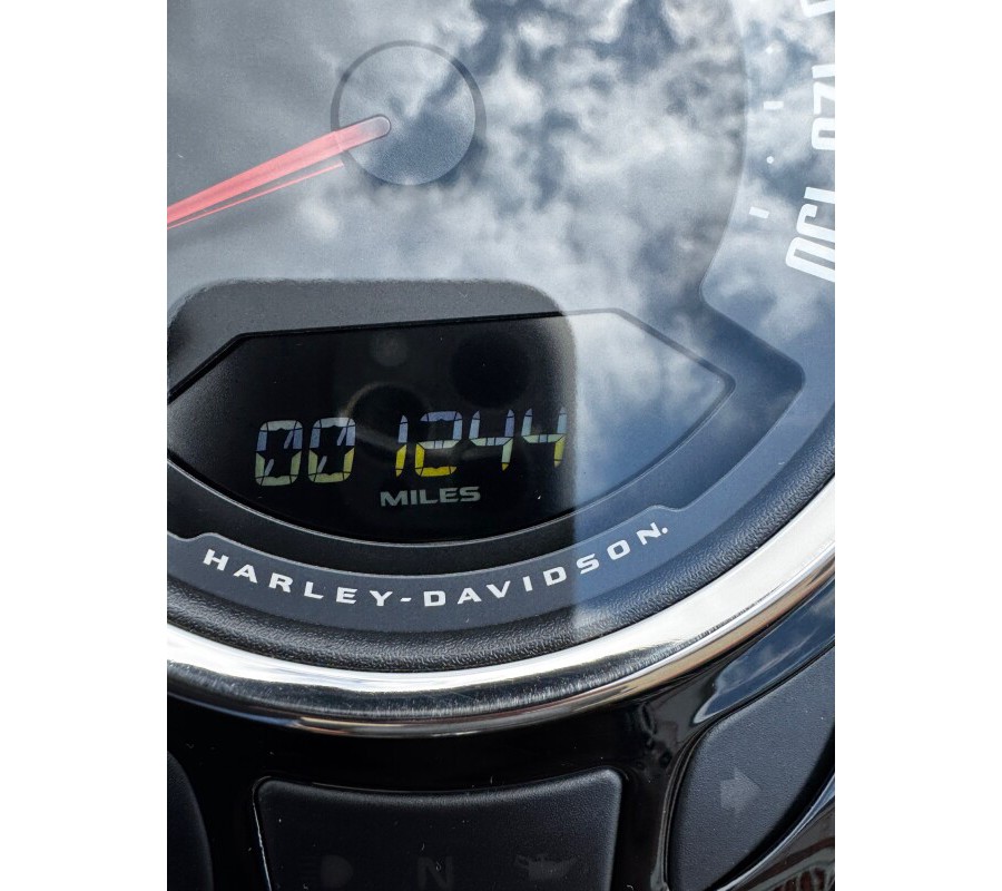 2024 Harley-Davidson® Heritage Classic Red Rock / Vivid Black