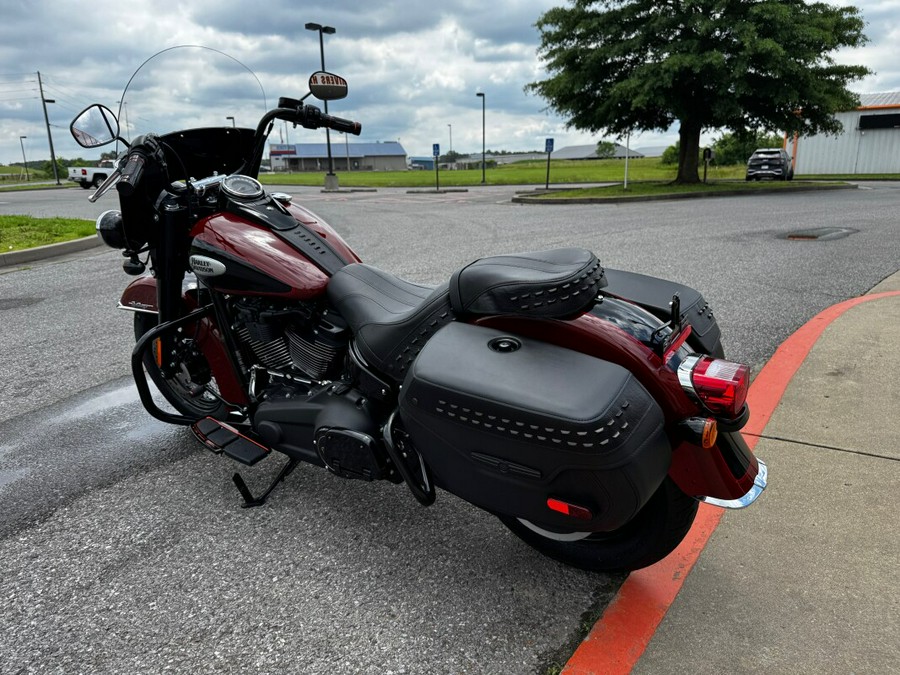 2024 Harley-Davidson® Heritage Classic Red Rock / Vivid Black