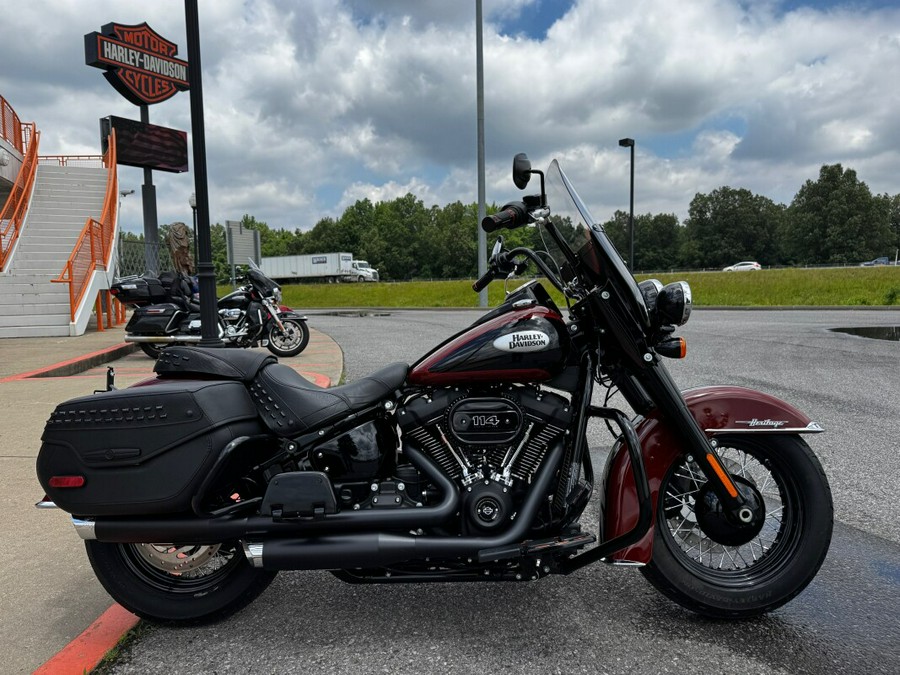 2024 Harley-Davidson® Heritage Classic Red Rock / Vivid Black