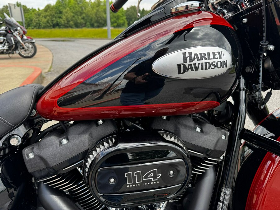 2024 Harley-Davidson® Heritage Classic Red Rock / Vivid Black