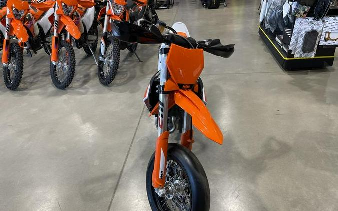 2023 KTM 450 SMR First Look [8 Fast Facts, 30 Photos, Specs]