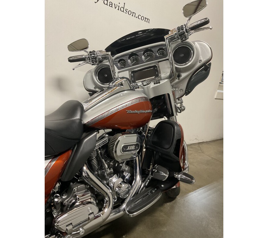 2014 Harley-Davidson® CVO™ Electra Glide Ultra Limited®