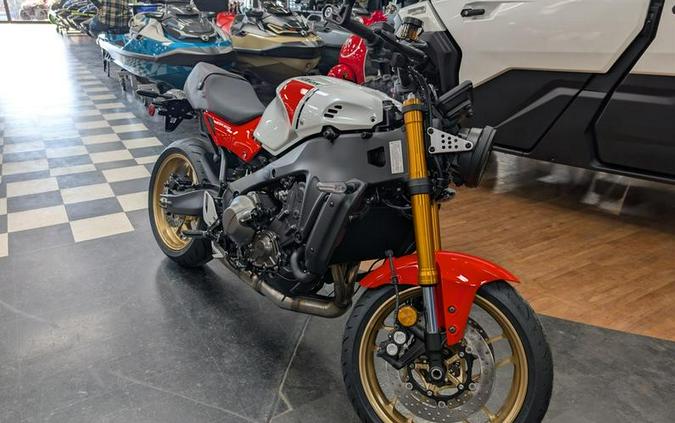 2025 Yamaha XSR900