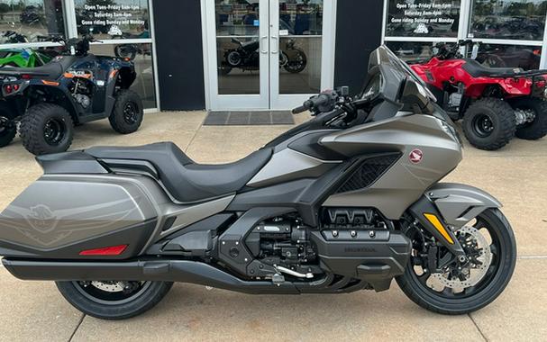 2026 Honda BAGGER DCT