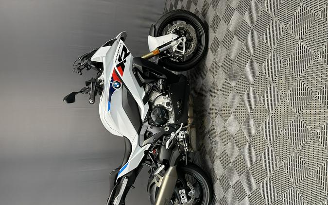 2026 BMW S 1000 XR