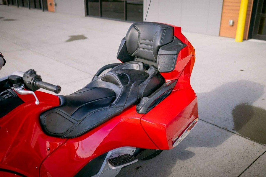 2012 Can-Am® Spyder® RT S
