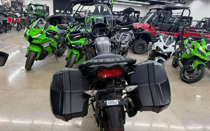 2023 Kawasaki Versys® 1000 SE LT+