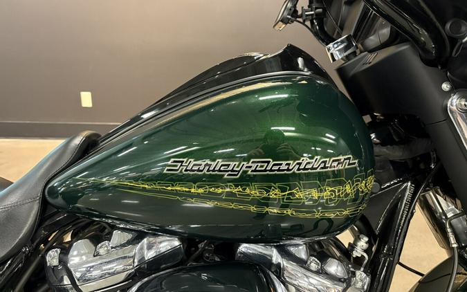 2019 Harley-Davidson® Street Glide® Kinetic Green