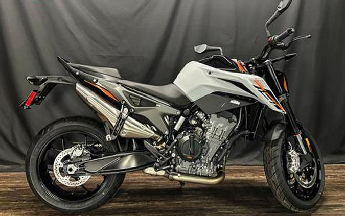 2024 KTM 790 Duke