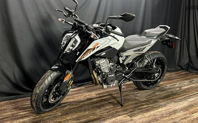 2024 KTM 790 Duke