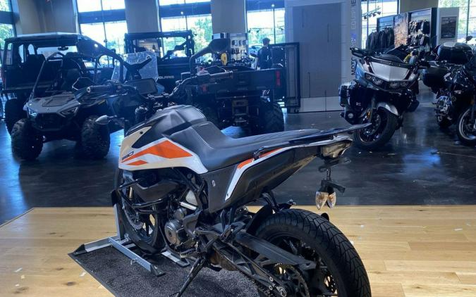 2021 KTM Adventure 390