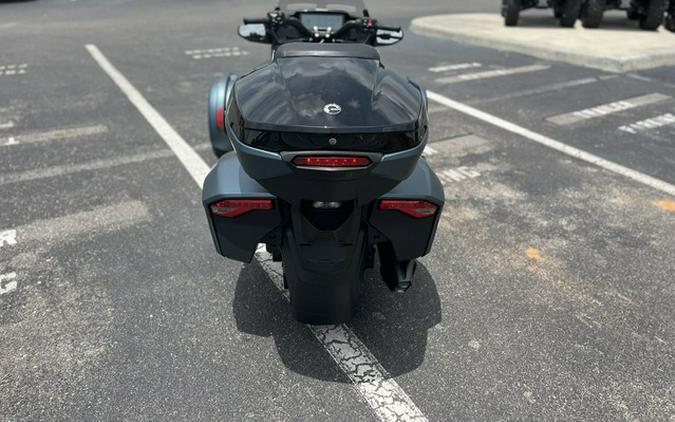 2025 Can-Am Spyder F3 Limited Dark Wheels