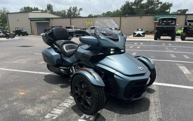 2025 Can-Am Spyder F3 Limited Dark Wheels