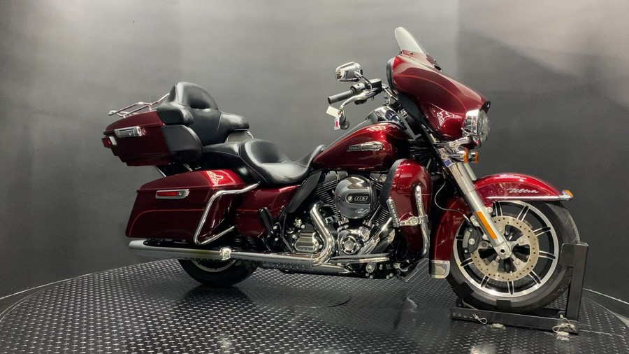 2015 Harley-Davidson® FLHTCUL - Electra Glide® Ultra Classic® Low