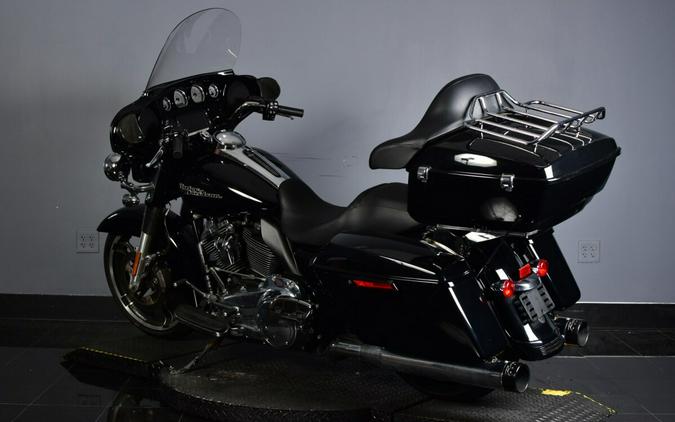 2017 Harley-Davidson Street Glide Special