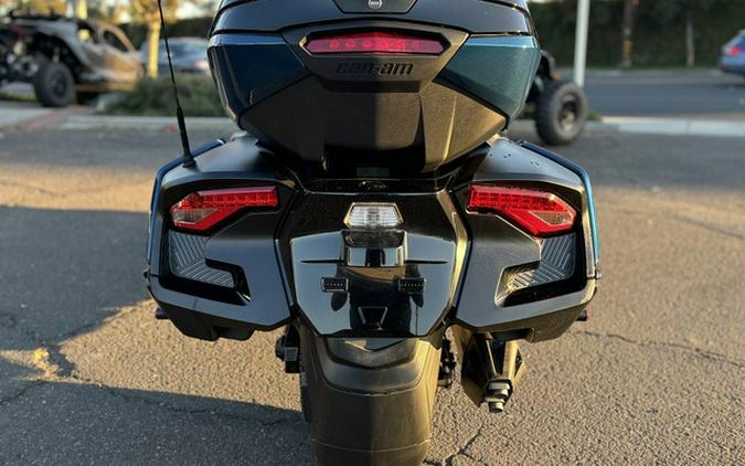 2023 Can-Am Spyder RT Limited Dark Wheels