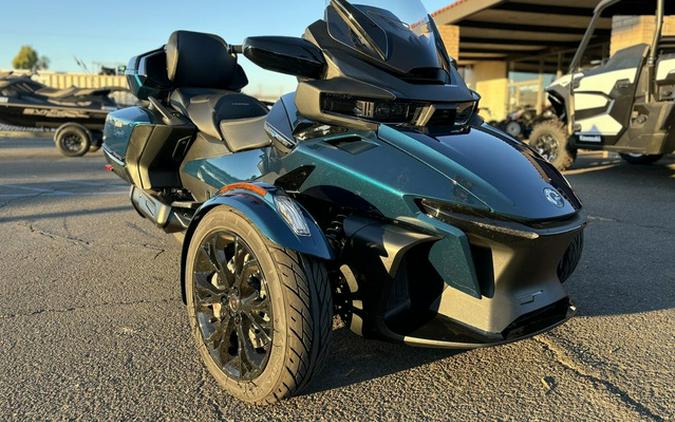 2023 Can-Am Spyder RT Limited Dark Wheels